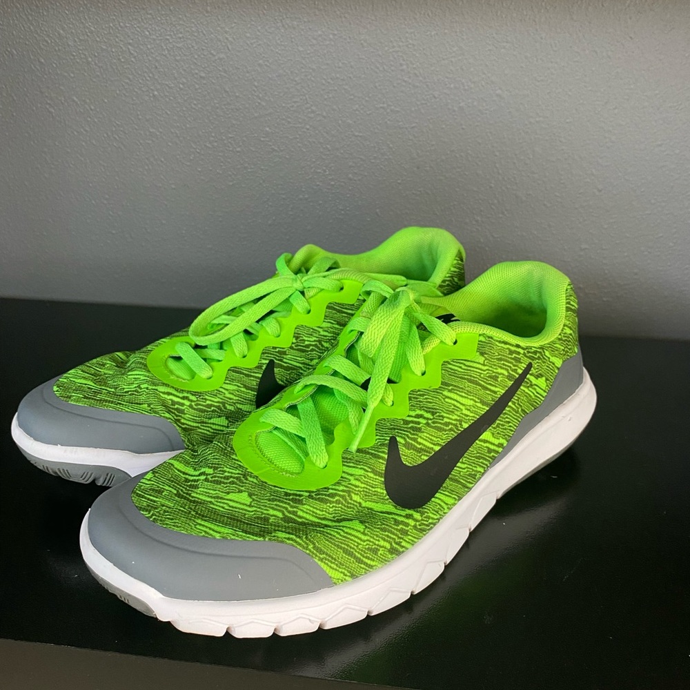 Womens Nike running shoes